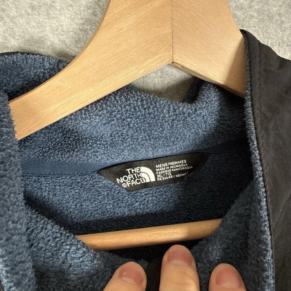The North Face Men XL Tundra 300 Full Zip Jacket Blue and Black